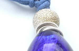 detail blue bead pendant